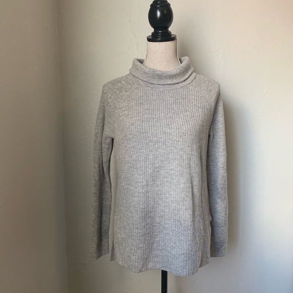 VINCE side zip cowl neck gray sweater size S - Picture 4 of 11